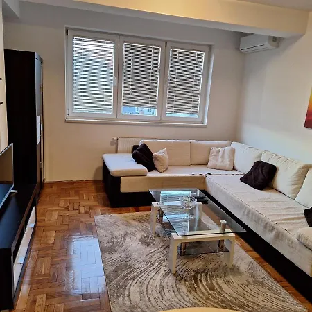 Apartment Apartman Lana